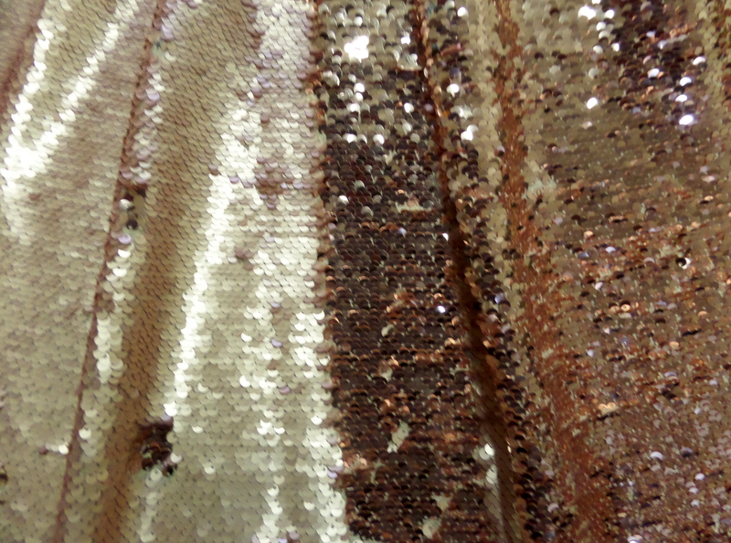 10.Lt.Gold-Champagne Flip Sequins